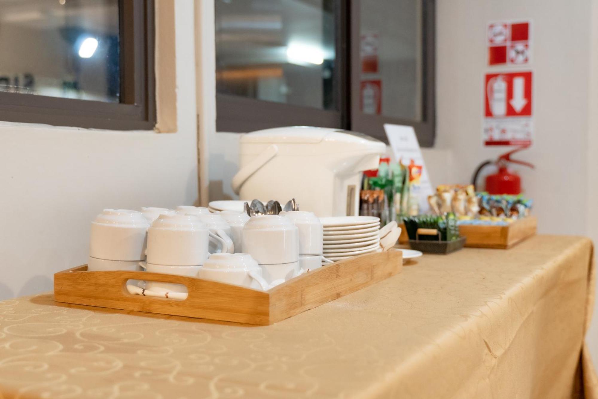 Siri Hotel Vientiane Bagian luar foto